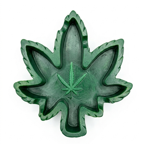 Green Leaf Ashtray – Leaf-Shaped Decorative Ash Tray