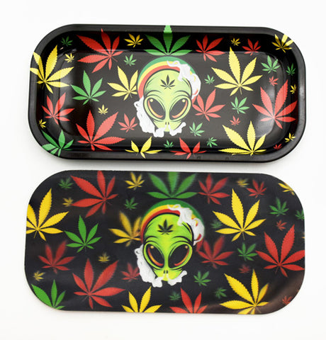 Alien 3D Lenticular Rolling Tray with Magnetic Closure – 8 1/2 x 4 1/4 Inch Compact Rolling Tray